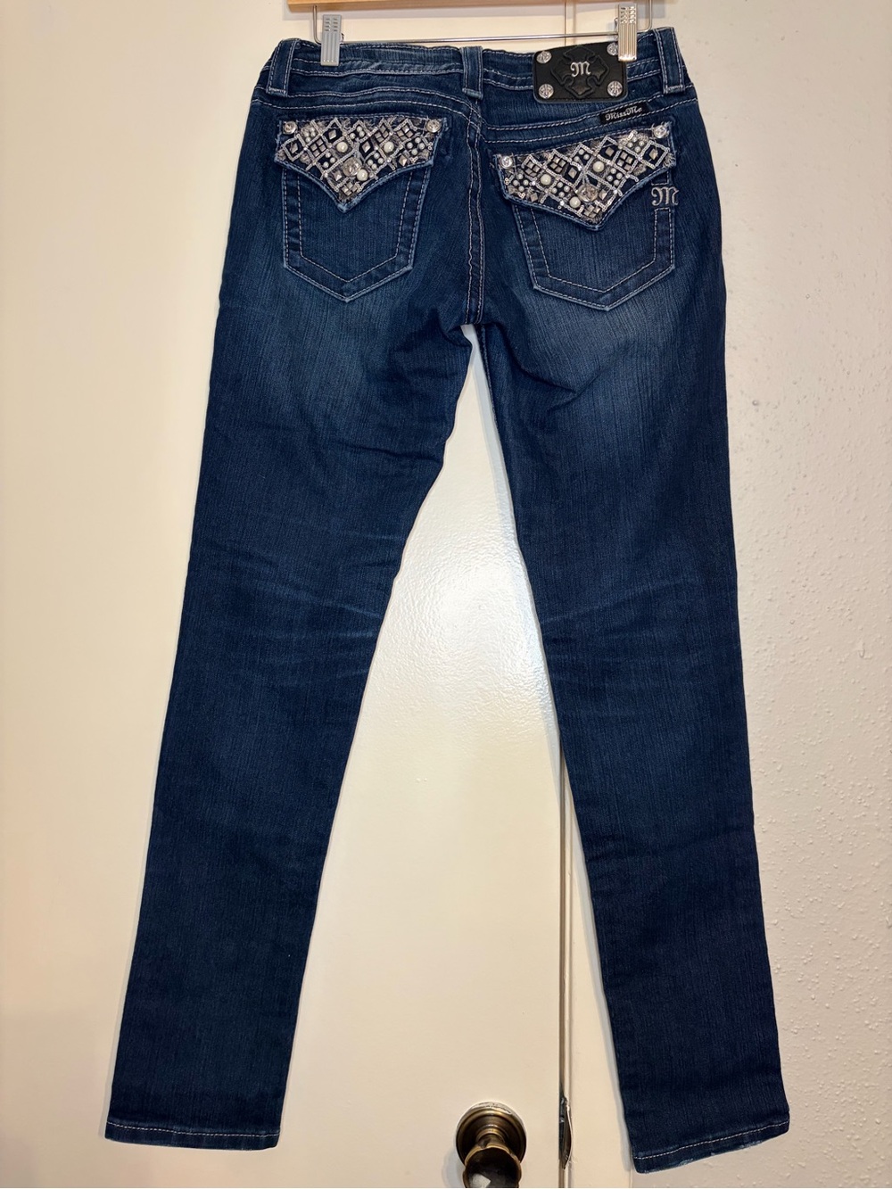 Signature Women's Dark Blue Skinny Jeans